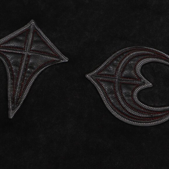 Thug Club Black T Shirt With Distinctive Embroidered Graphics - Picture 4 of 9